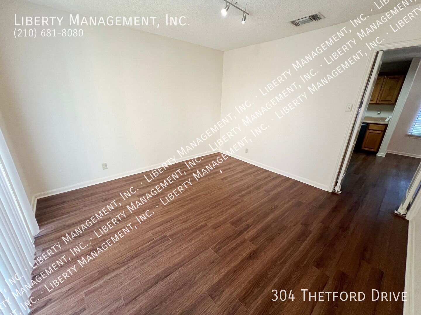 3 Bed, 2.5 Bath 2107 sq ft Townhome in a Gated Community property image