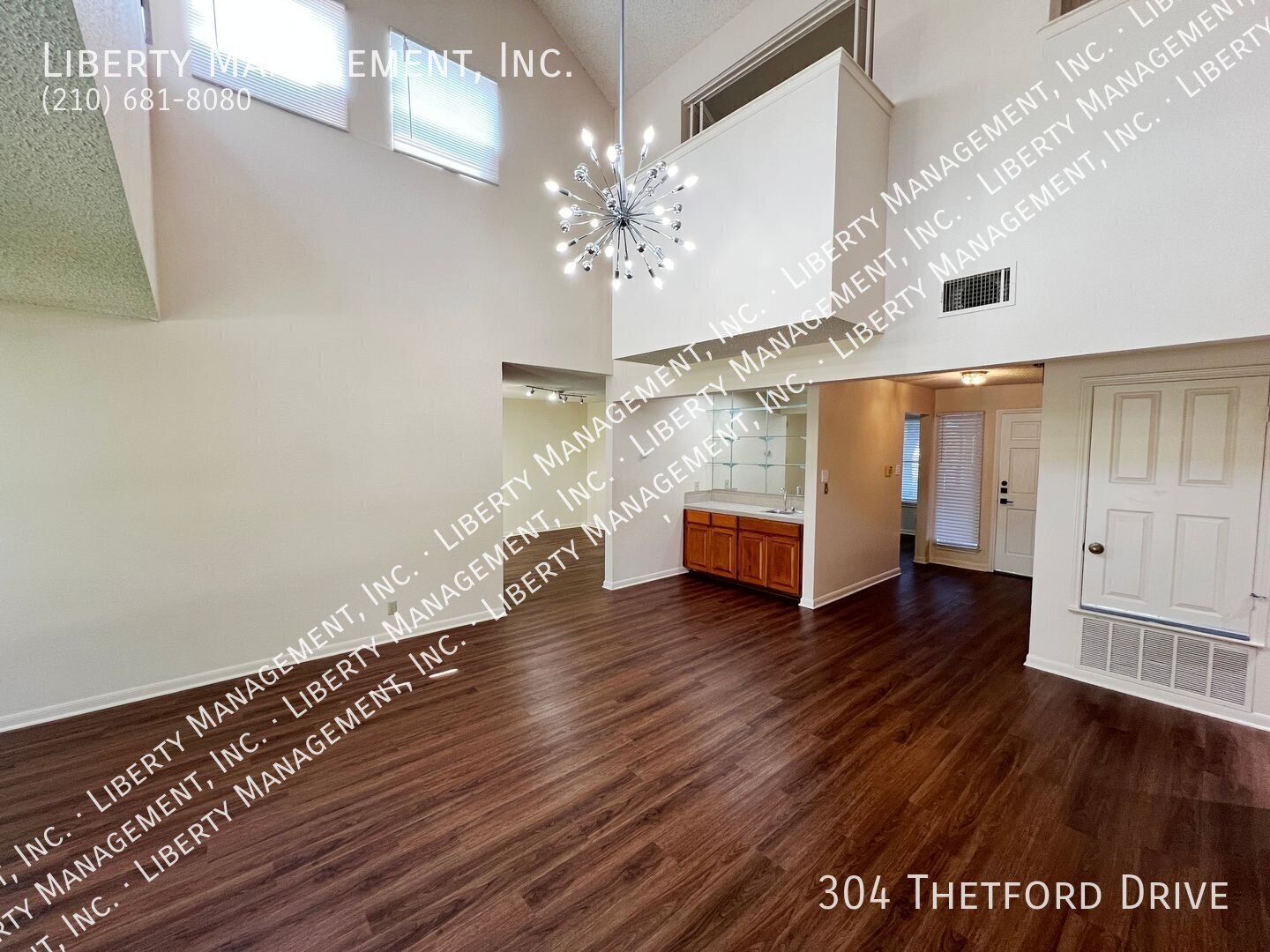 3 Bed, 2.5 Bath 2107 sq ft Townhome in a Gated Community property image