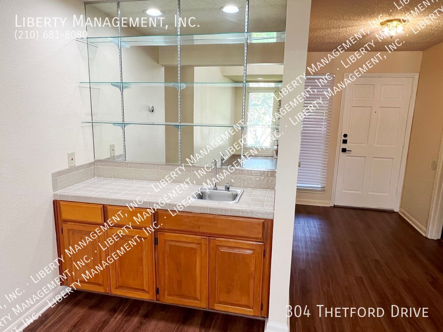 3 Bed, 2.5 Bath 2107 sq ft Townhome in a Gated Community property image
