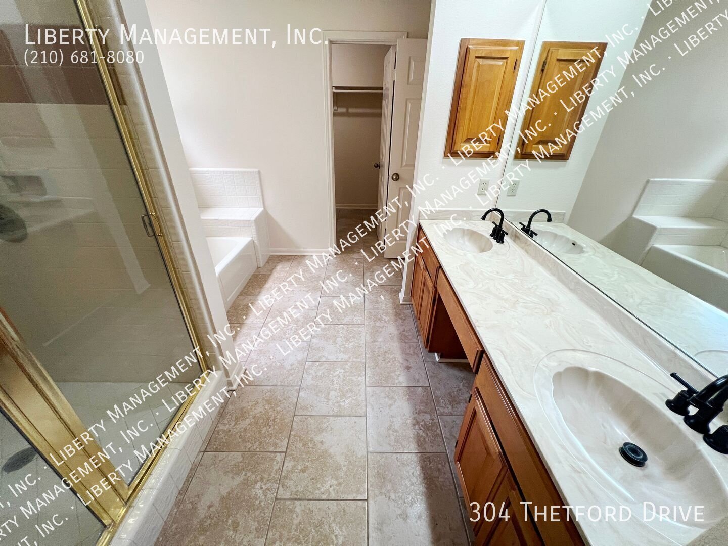 3 Bed, 2.5 Bath 2107 sq ft Townhome in a Gated Community property image