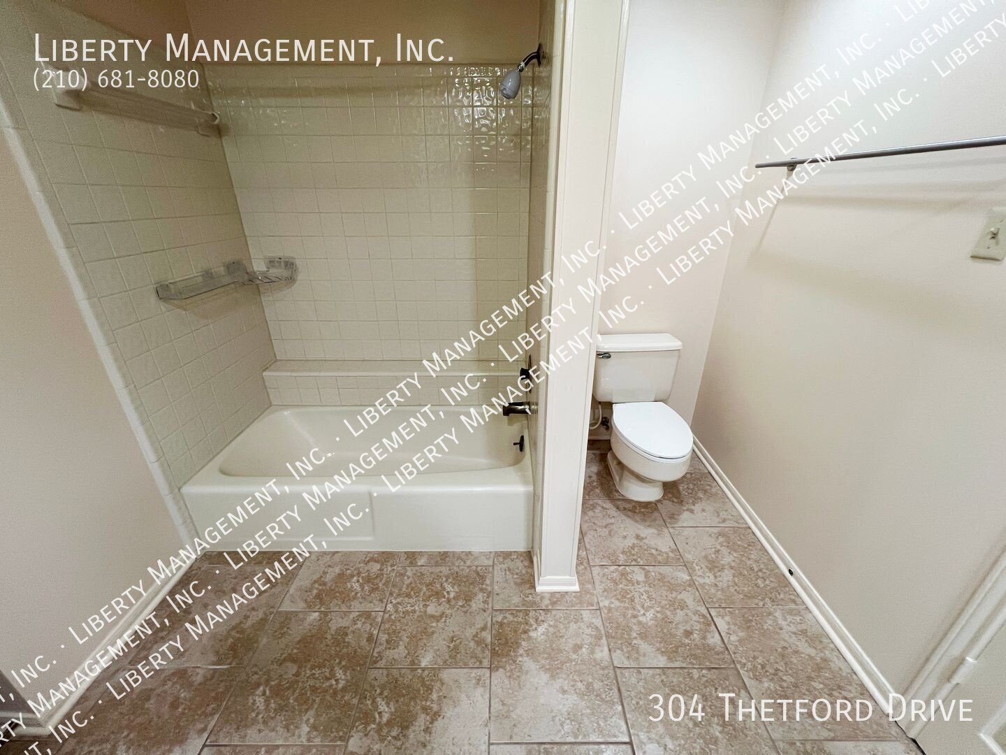 3 Bed, 2.5 Bath 2107 sq ft Townhome in a Gated Community property image