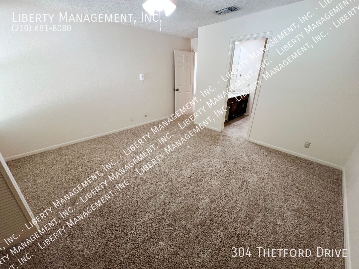 3 Bed, 2.5 Bath 2107 sq ft Townhome in a Gated Community property image