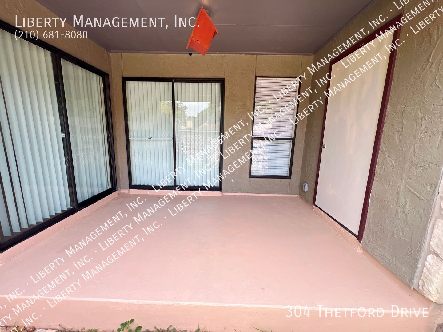 3 Bed, 2.5 Bath 2107 sq ft Townhome in a Gated Community property image