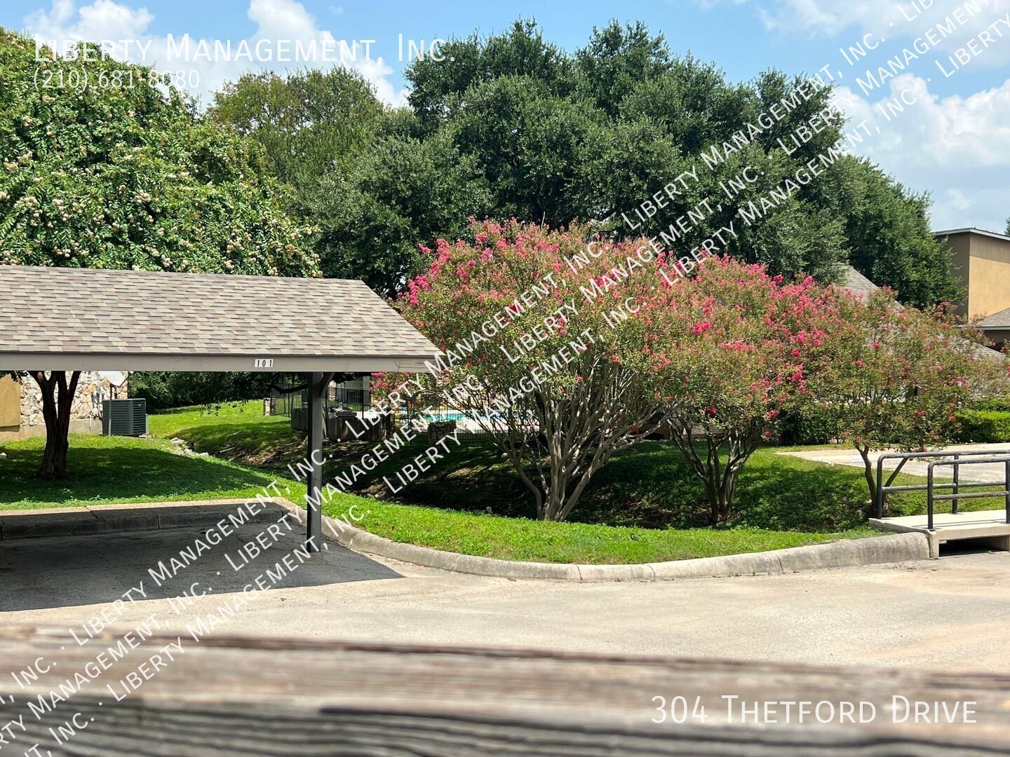 3 Bed, 2.5 Bath 2107 sq ft Townhome in a Gated Community property image