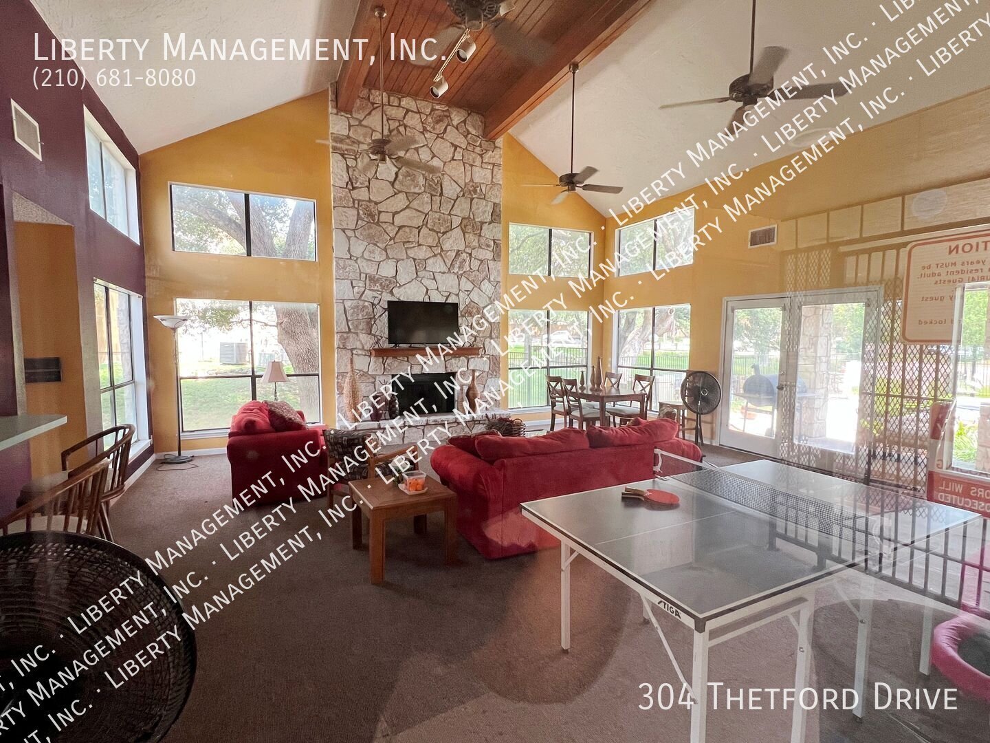 3 Bed, 2.5 Bath 2107 sq ft Townhome in a Gated Community property image