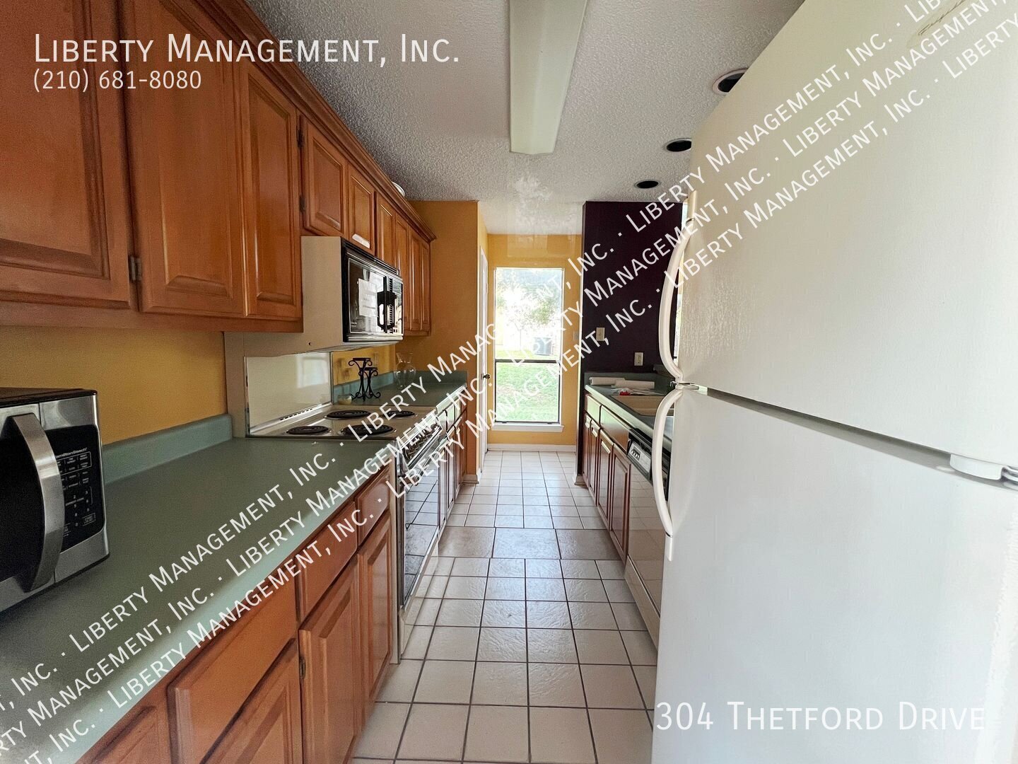 3 Bed, 2.5 Bath 2107 sq ft Townhome in a Gated Community property image