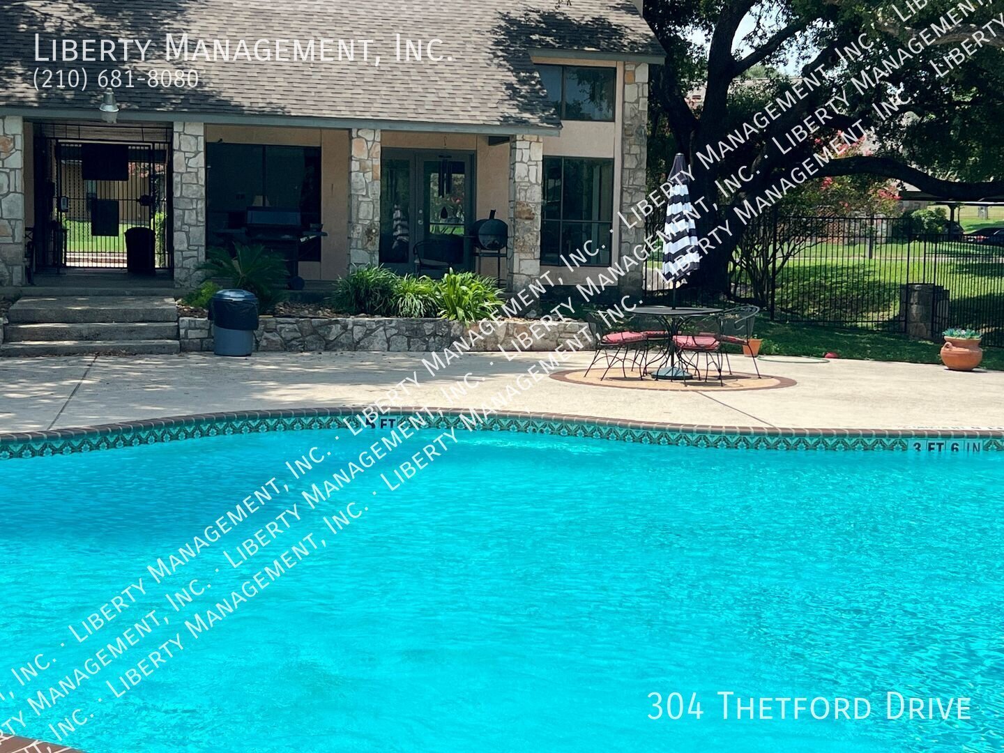 3 Bed, 2.5 Bath 2107 sq ft Townhome in a Gated Community property image