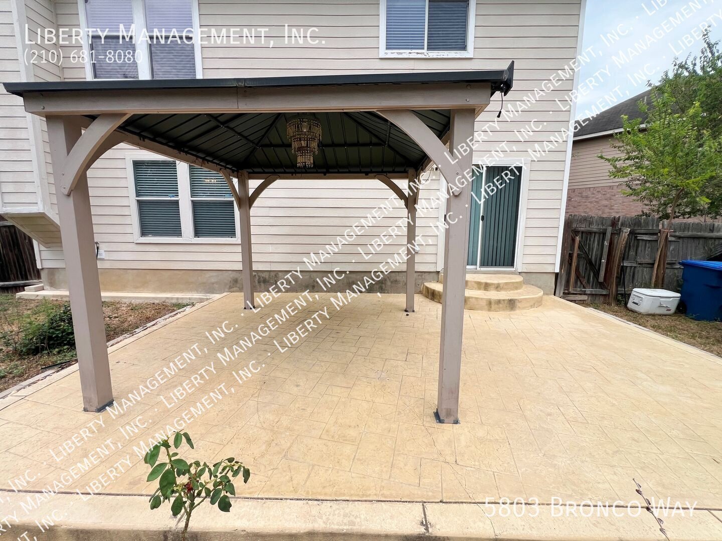 4 Bed, 2.5 Bath Home on a Cul-de-sac and Greenbelt property image