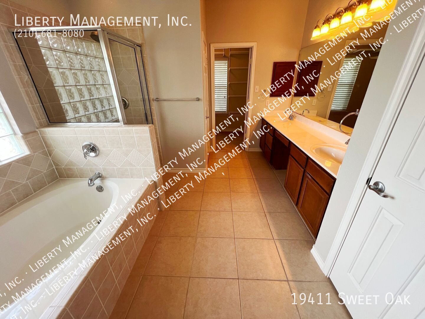 4 Bed, 3 Bath Gated Home on a Cul-de-sac in Stone Oak property image