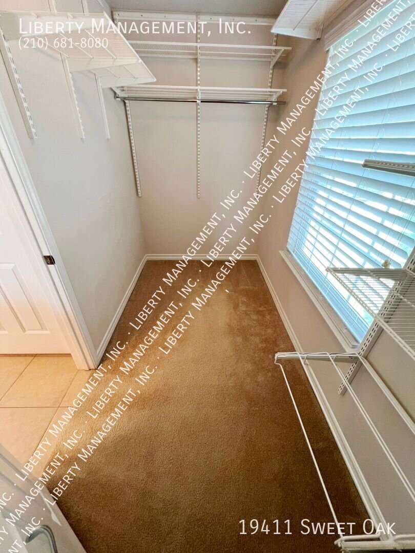 4 Bed, 3 Bath Gated Home on a Cul-de-sac in Stone Oak property image