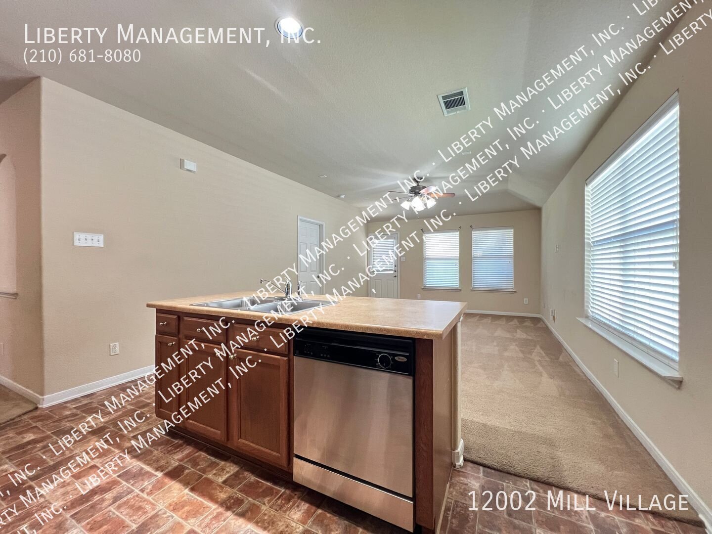 Great 3 bedroom, 2 bath home in a gated community! property image