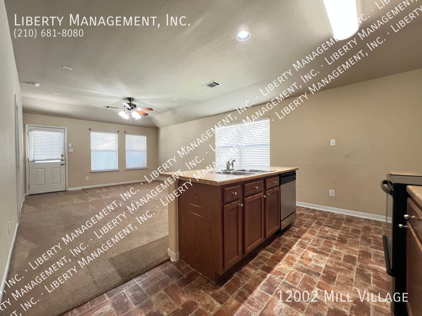 Great 3 bedroom, 2 bath home in a gated community! property image