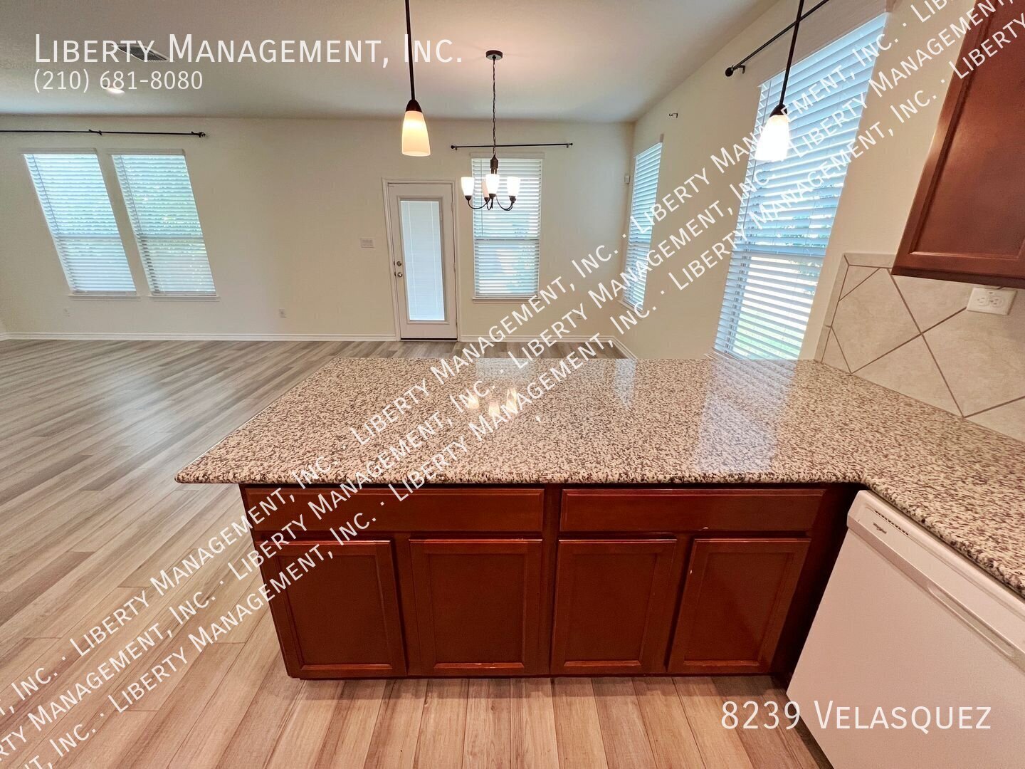 4 Bed, 2.5 Bath Home on 1/4 Acre Cul-De-Sac and Greenbelt property image