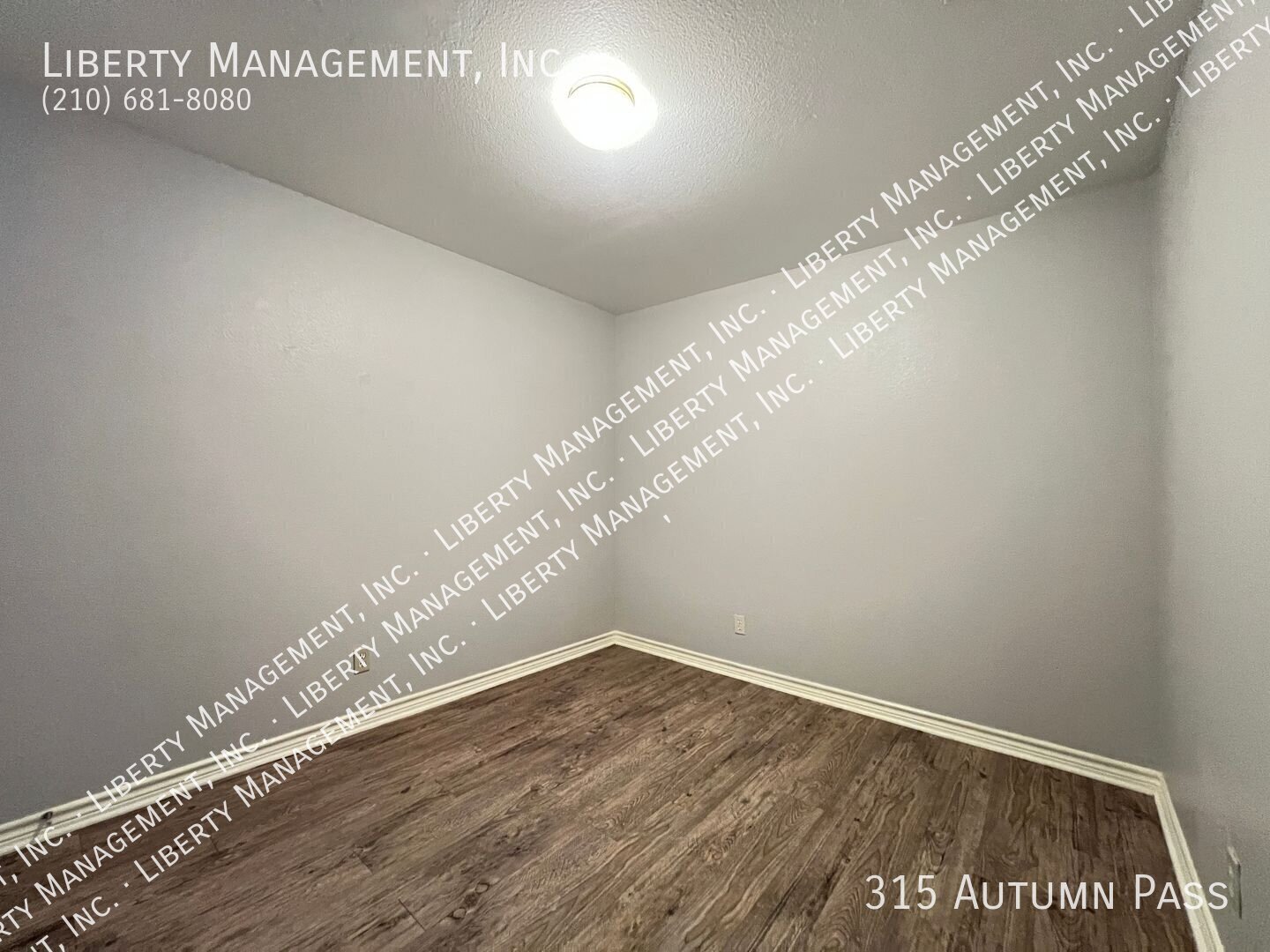 3 Bedroom Townhouse With 2 1/2 Baths property image