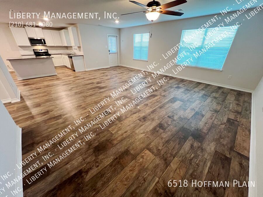 3 Bed 2.5 Bath Home in Whisper Falls property image