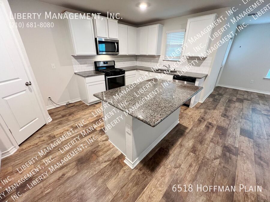 3 Bed 2.5 Bath Home in Whisper Falls property image