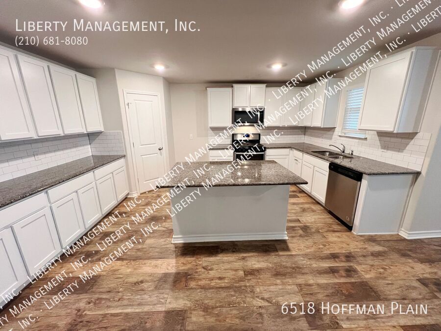 3 Bed 2.5 Bath Home in Whisper Falls property image