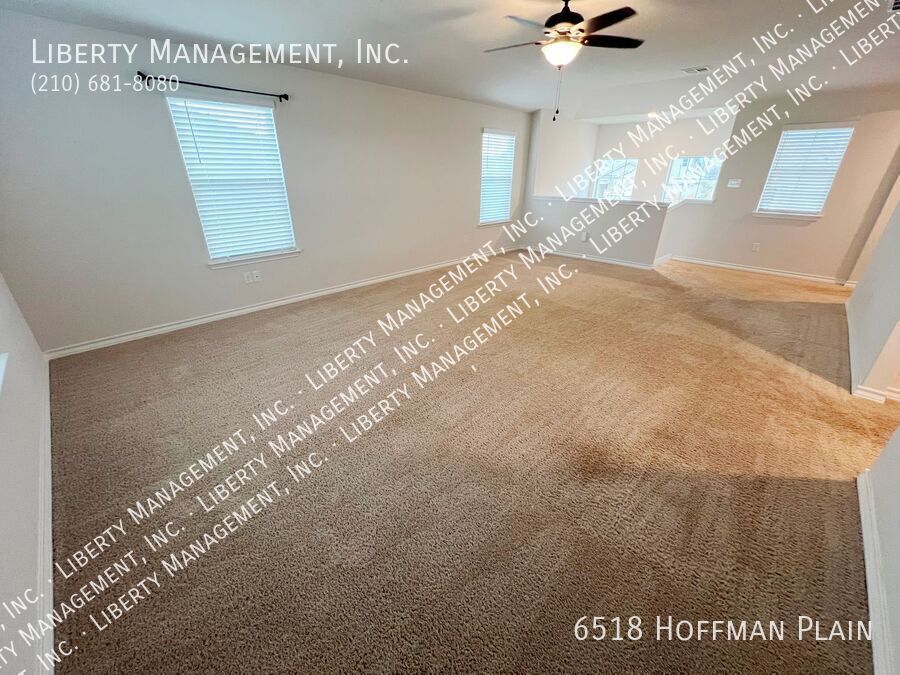 3 Bed 2.5 Bath Home in Whisper Falls property image