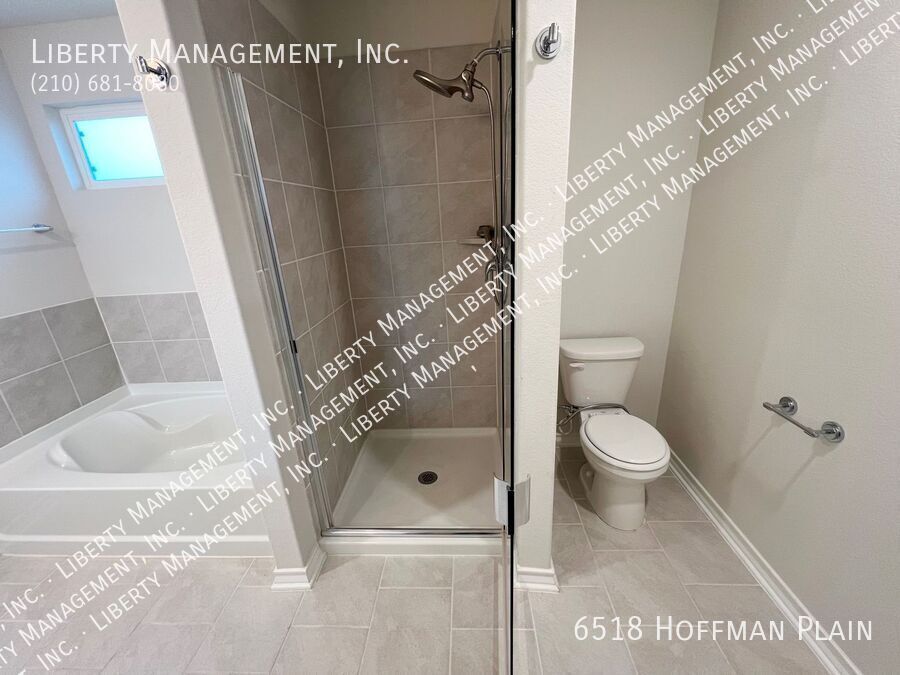 3 Bed 2.5 Bath Home in Whisper Falls property image