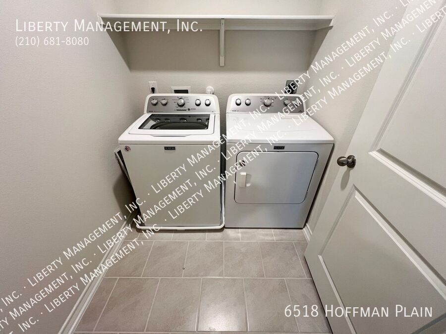 3 Bed 2.5 Bath Home in Whisper Falls property image