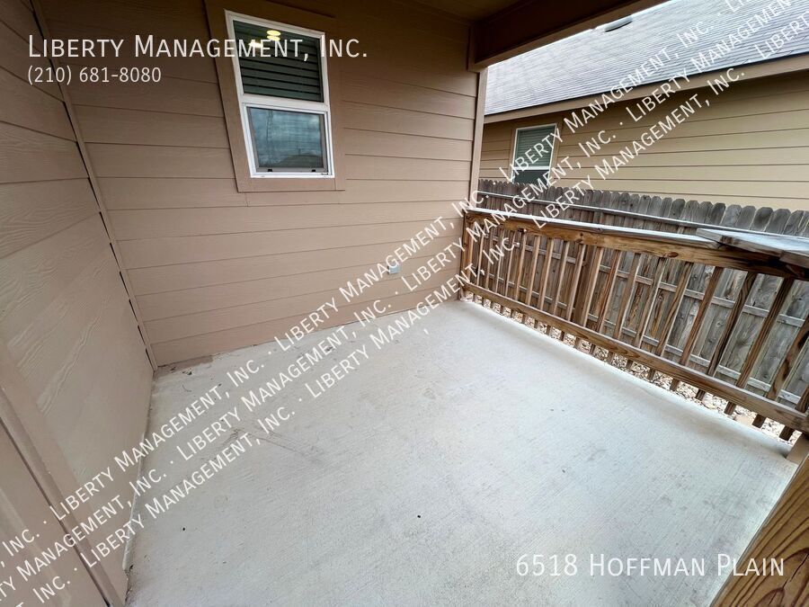 3 Bed 2.5 Bath Home in Whisper Falls property image